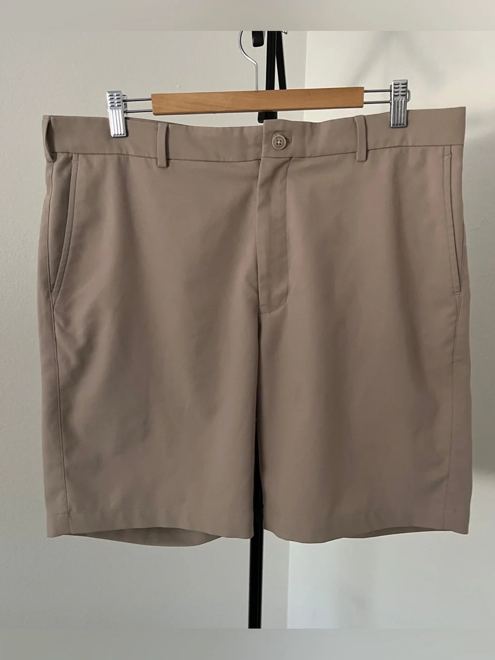 ⛳  Peter Millar Khaki 'Salem' Classic Shorts | Luxury + Performance | 36